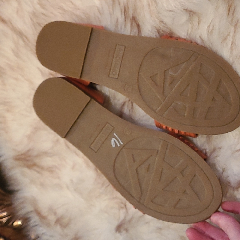 Shoes - Picture 2 of 3